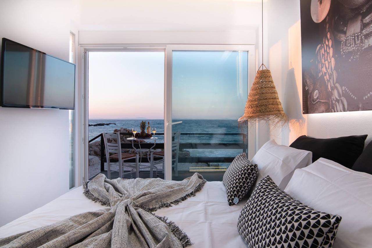 Portara Seaside Luxury Suites Naxos City Exterior foto